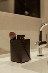 Стаканчик для канцелярскиx принадлежностей Miu 8x8xH10.5