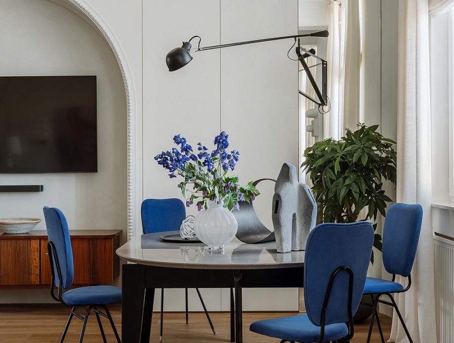 Аксессуары ADJ в одной из самых знаменитых московских сталинок.